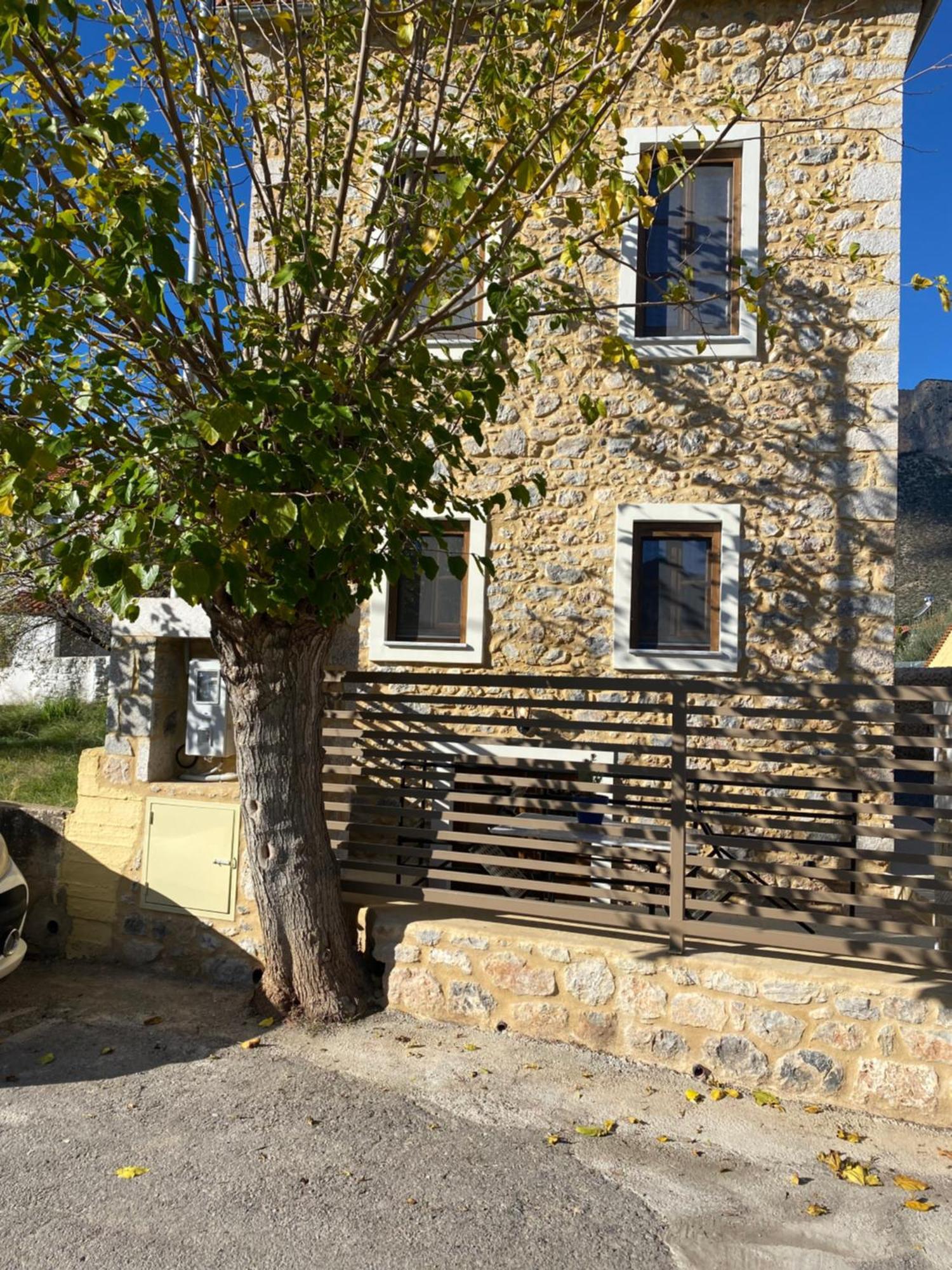 Indigo Leonidion Apartment Exterior photo